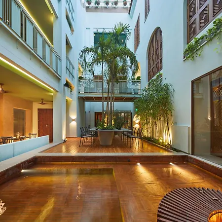 Boutique Casona Del Colegio 5*