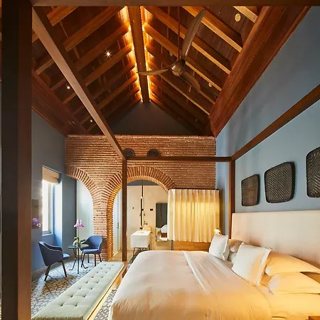 Boutique Casona Del Colegio 5*
